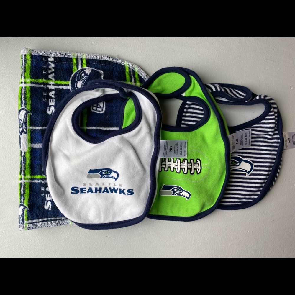 Seahawks Bib/Burpcloth Set